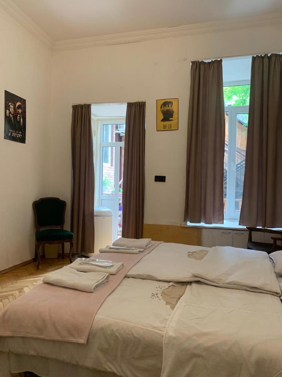 Leila Apartment Tbilisi Buitenkant foto