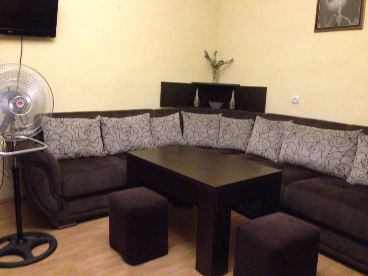 Leila Apartment Tbilisi Buitenkant foto